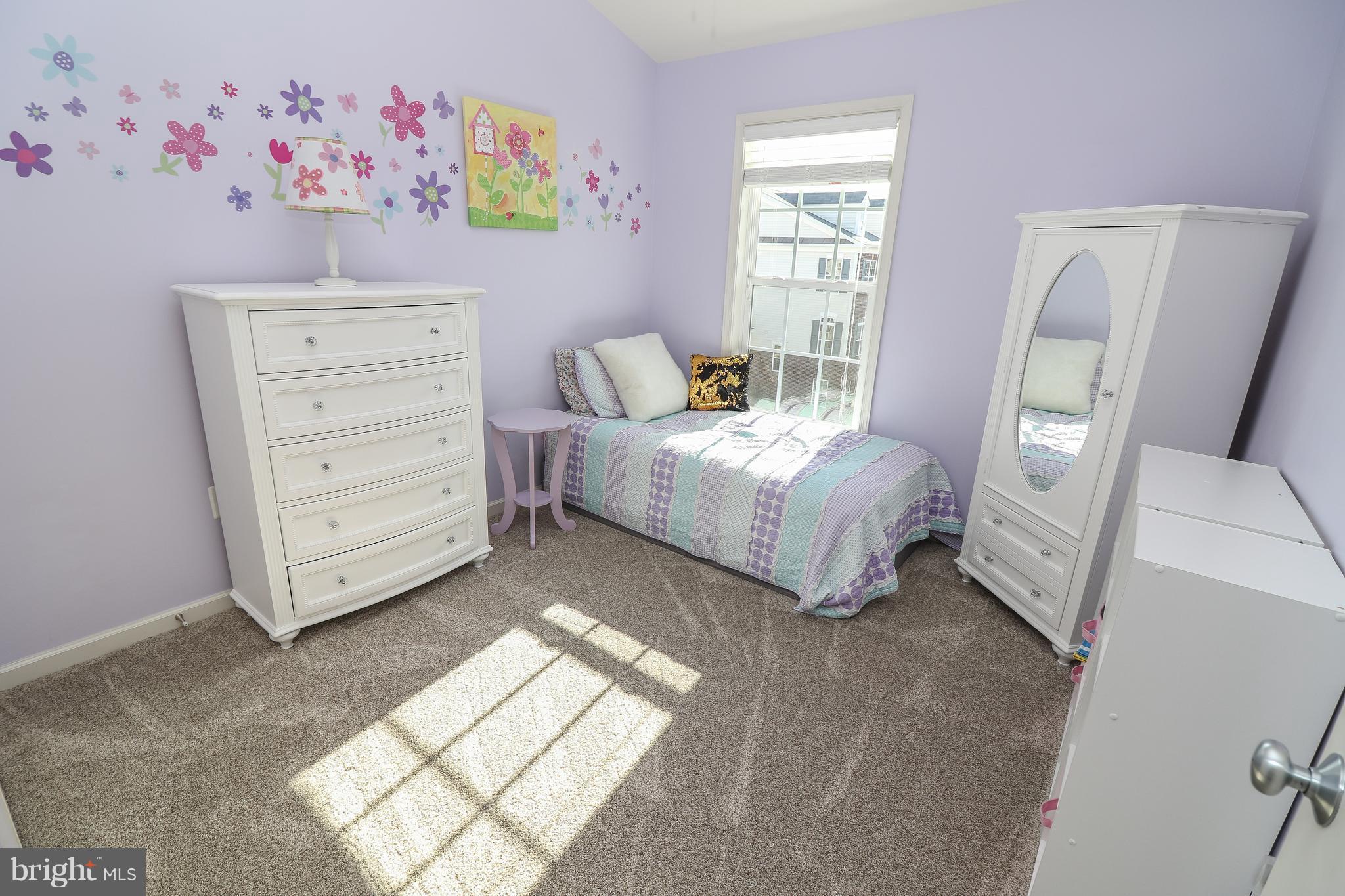 STRATSHIRE CROSSING - Residential