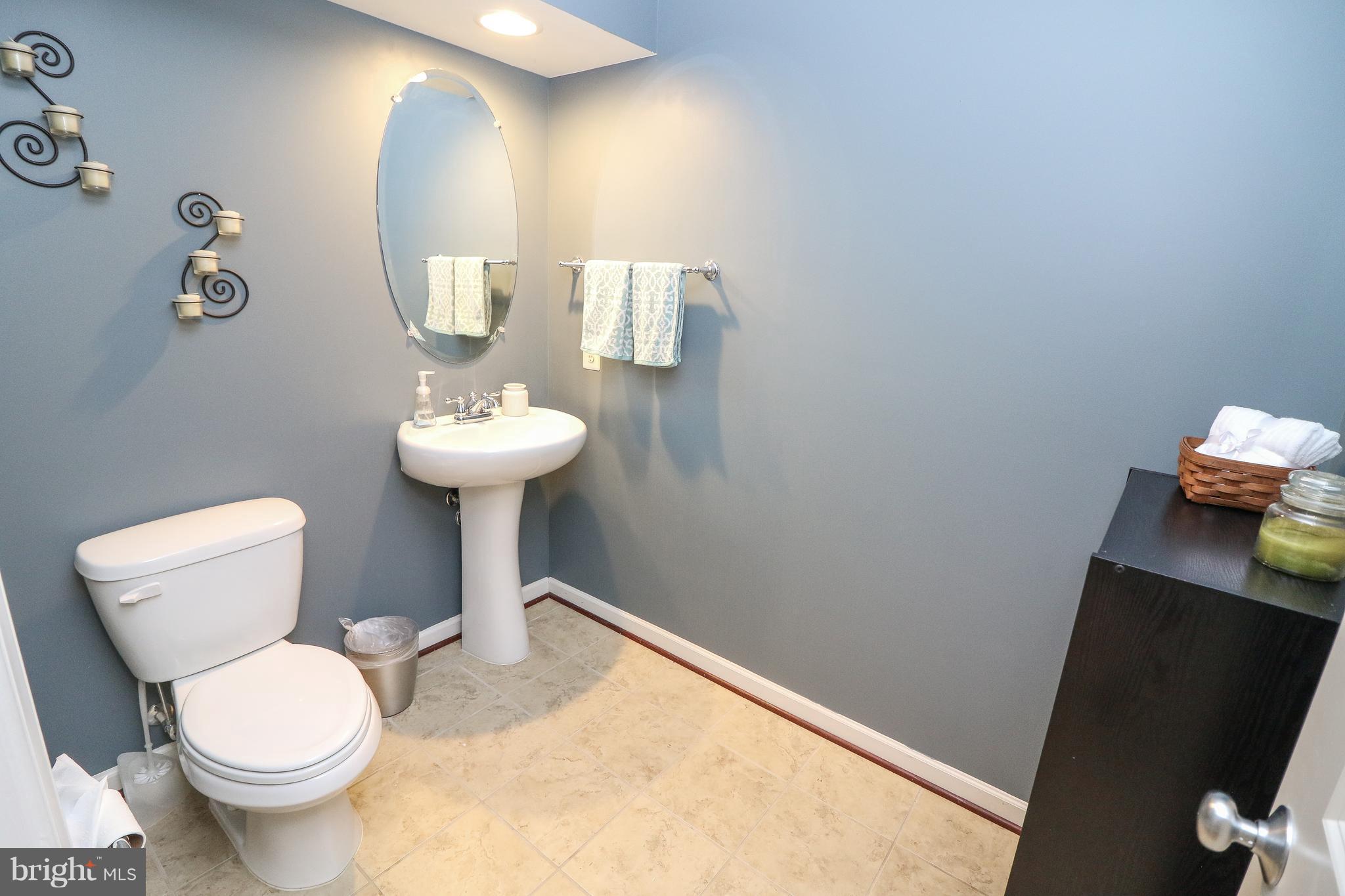 STRATSHIRE CROSSING - Residential