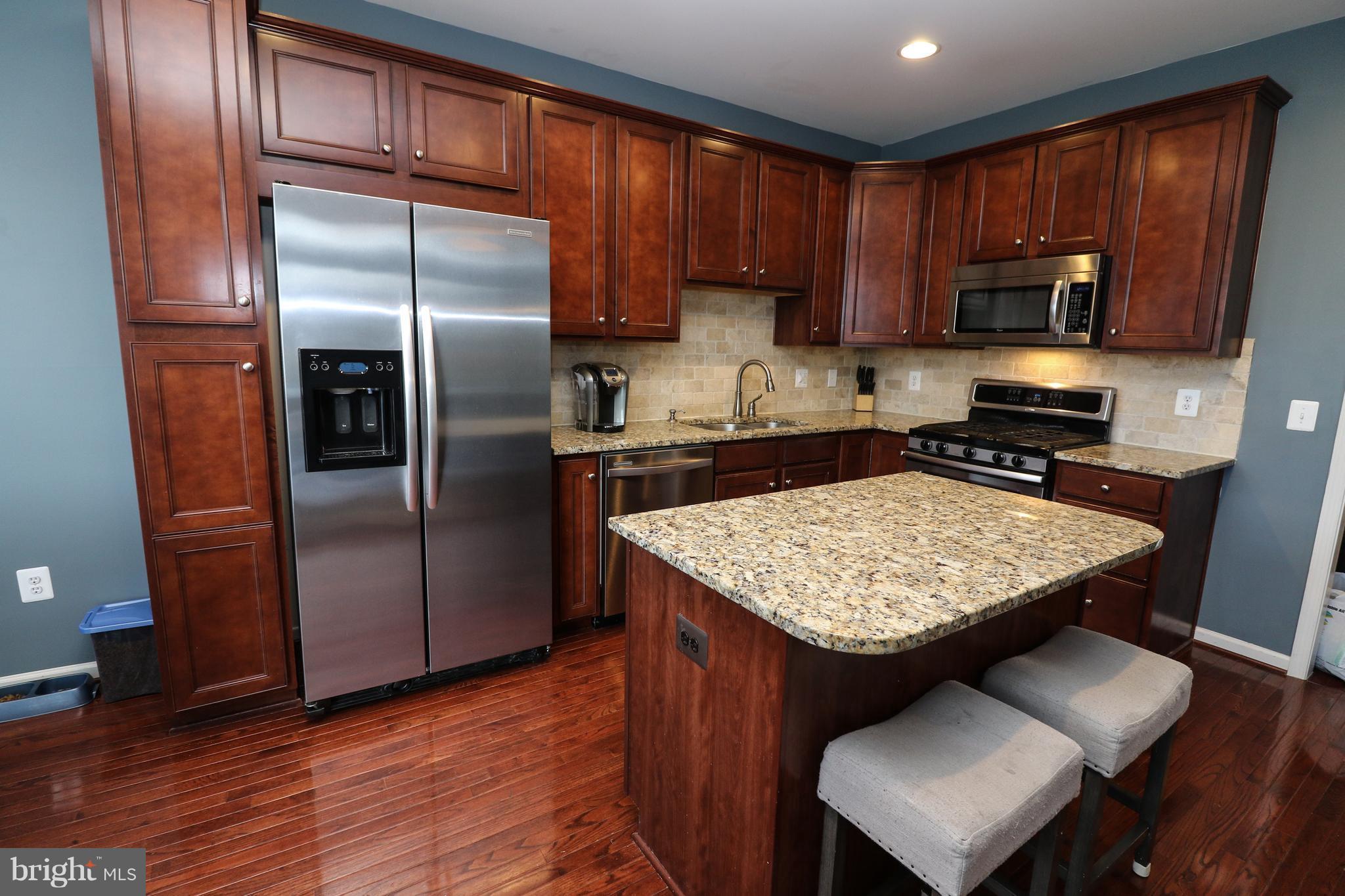 STRATSHIRE CROSSING - Residential