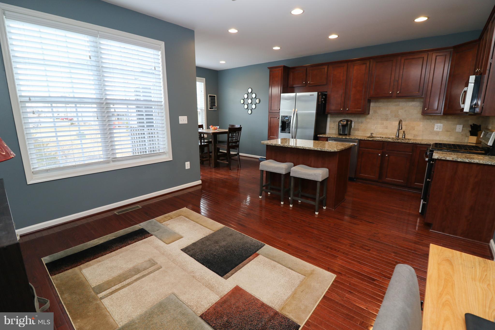 STRATSHIRE CROSSING - Residential