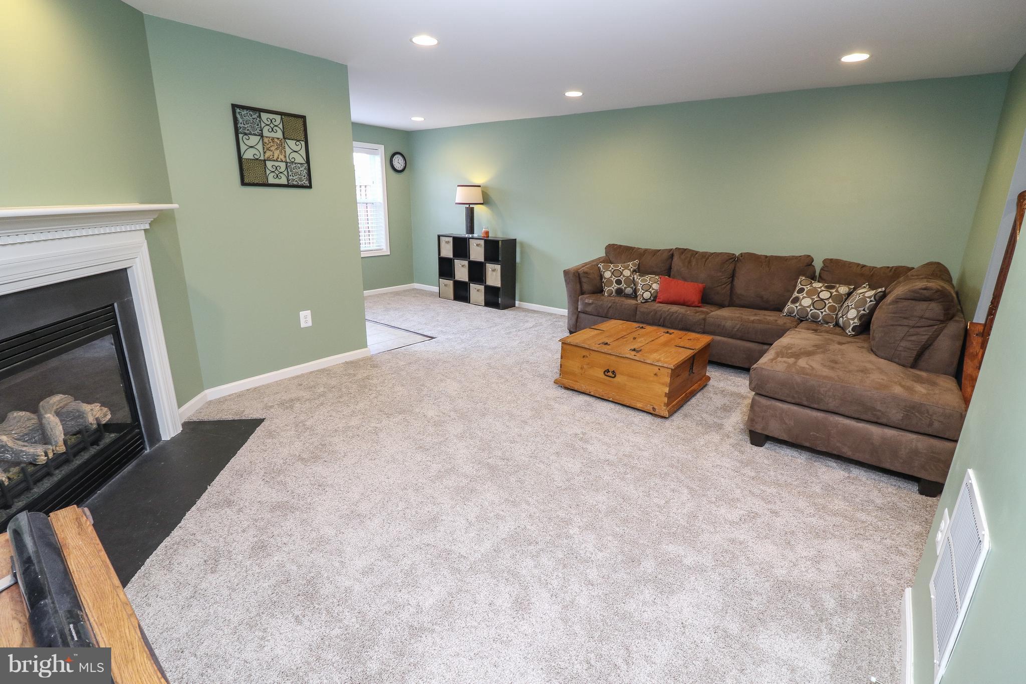 STRATSHIRE CROSSING - Residential