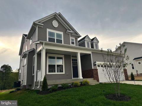 Homes For Sale - 5340 Newport Circle<br/> WHITE PLAINS, MD 20695