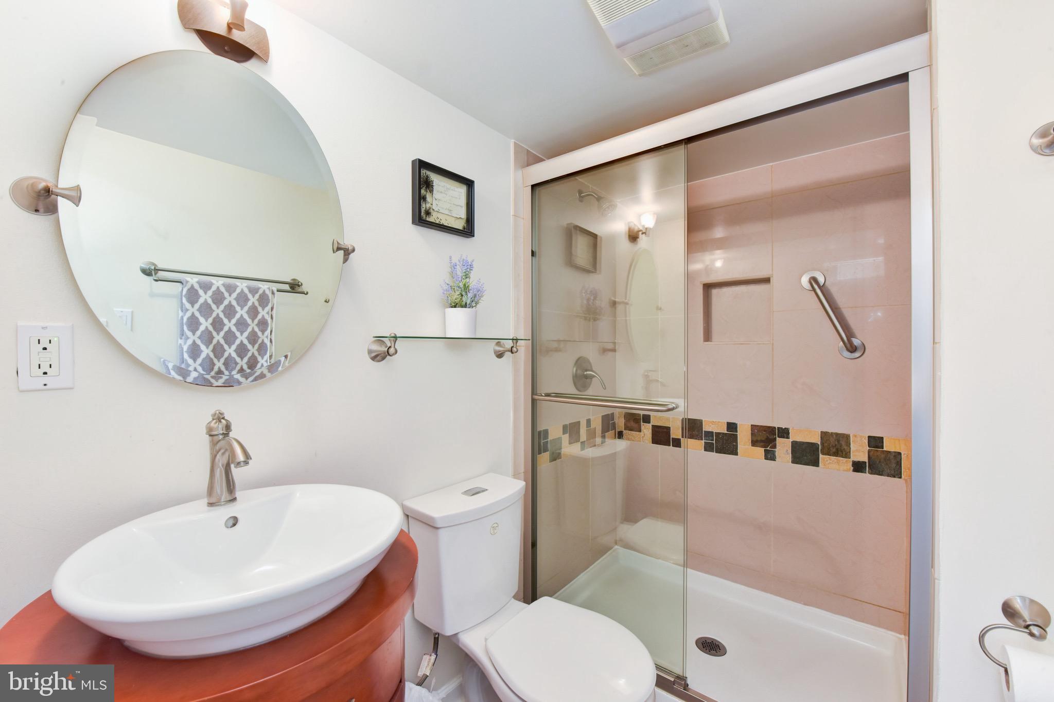 GLEBE MANOR - Residential