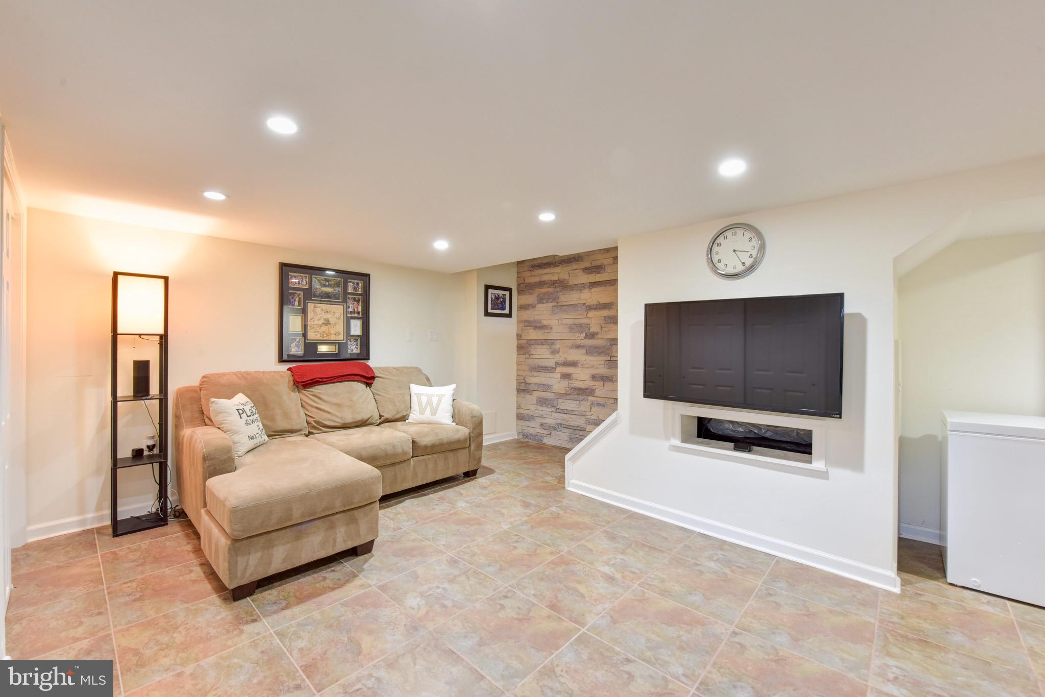 GLEBE MANOR - Residential