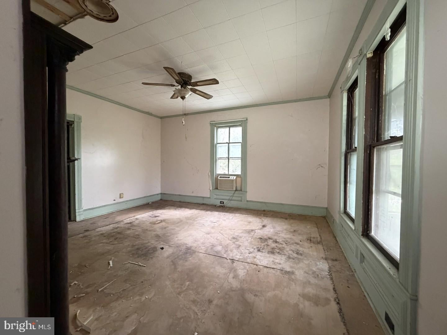 5923 GEORGE ISLAND LANDING ROAD