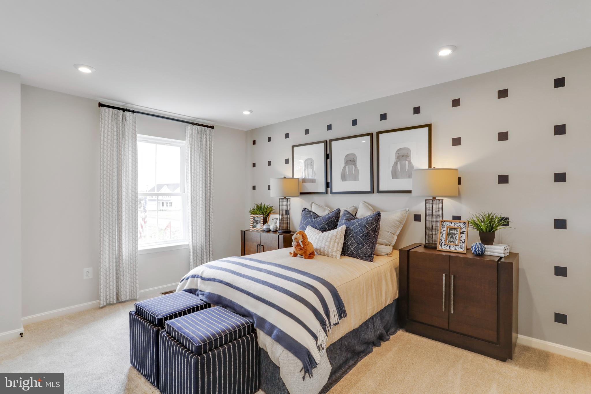 WARM SPRING RIDGE - Residential