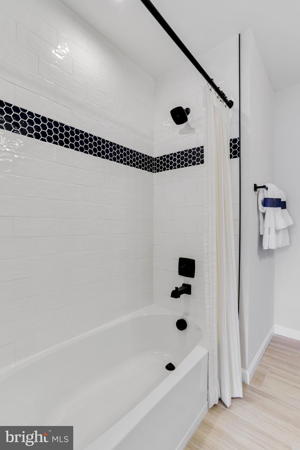 WARM SPRING RIDGE - Residential