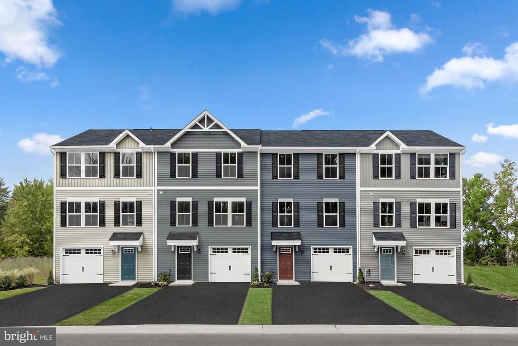 Photo of 112 Hamilton Lane, COATESVILLE, PA 19320 (MLS # PACT2115482)