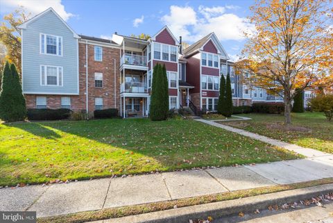 679 DEERING ROAD 4D PASADENA MD 21122