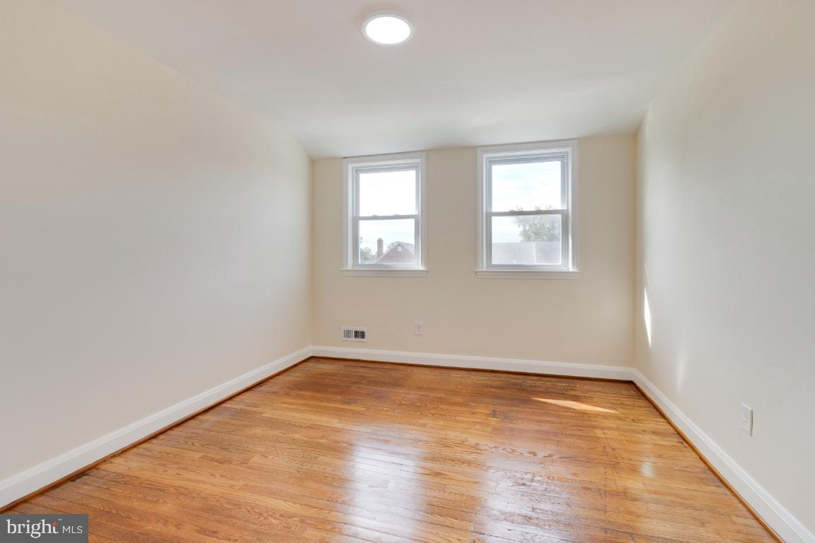 TOWSON - Residential