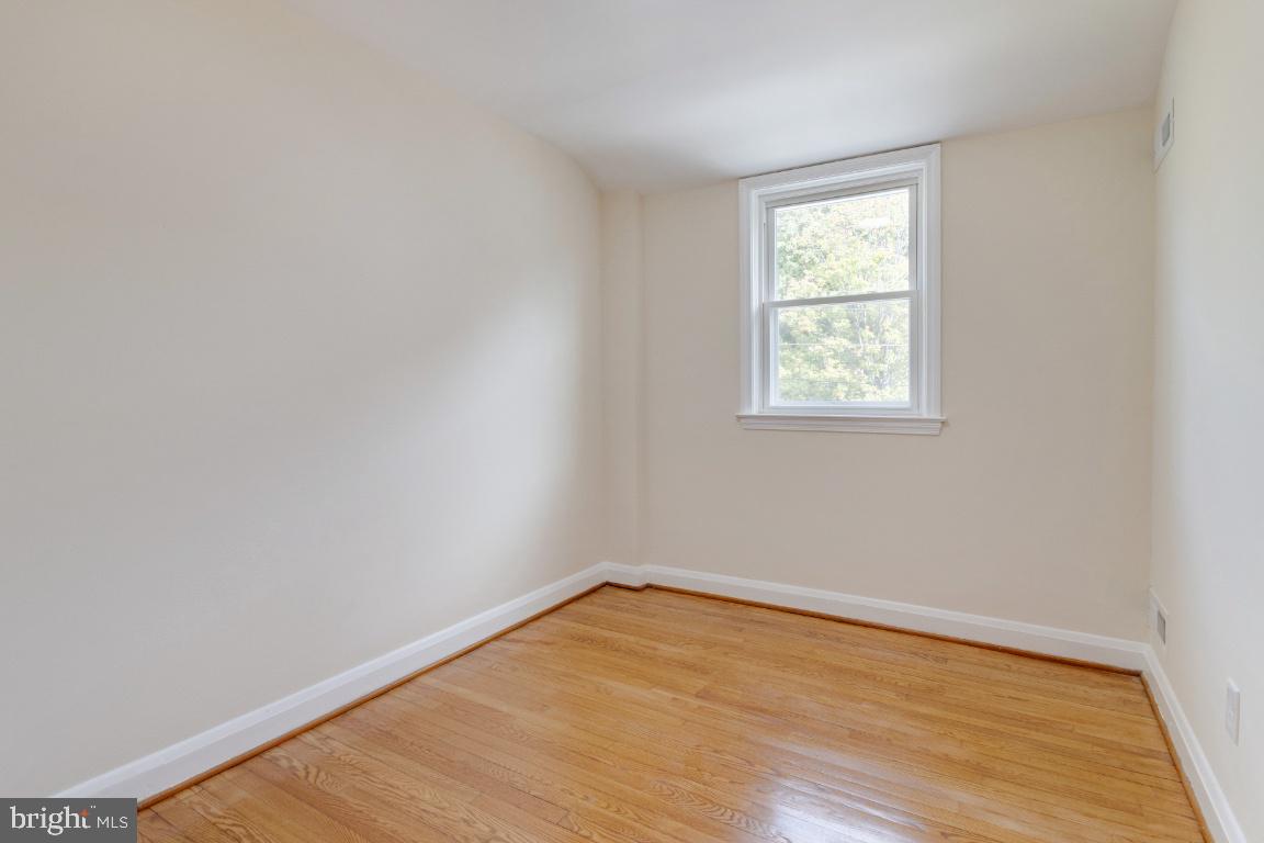 TOWSON - Residential