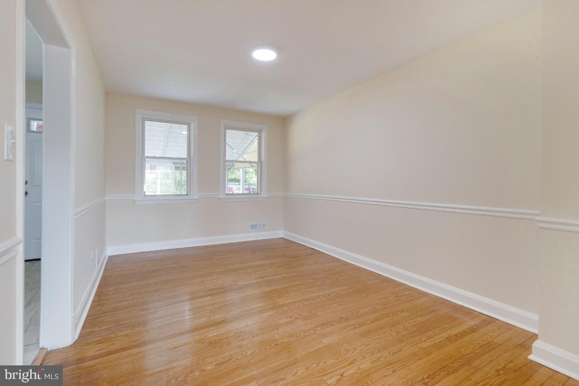 TOWSON - Residential