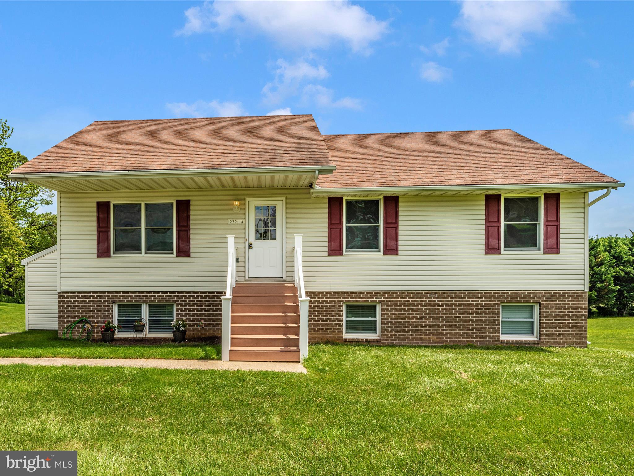 NONE AVAILABLE - Residential Lease