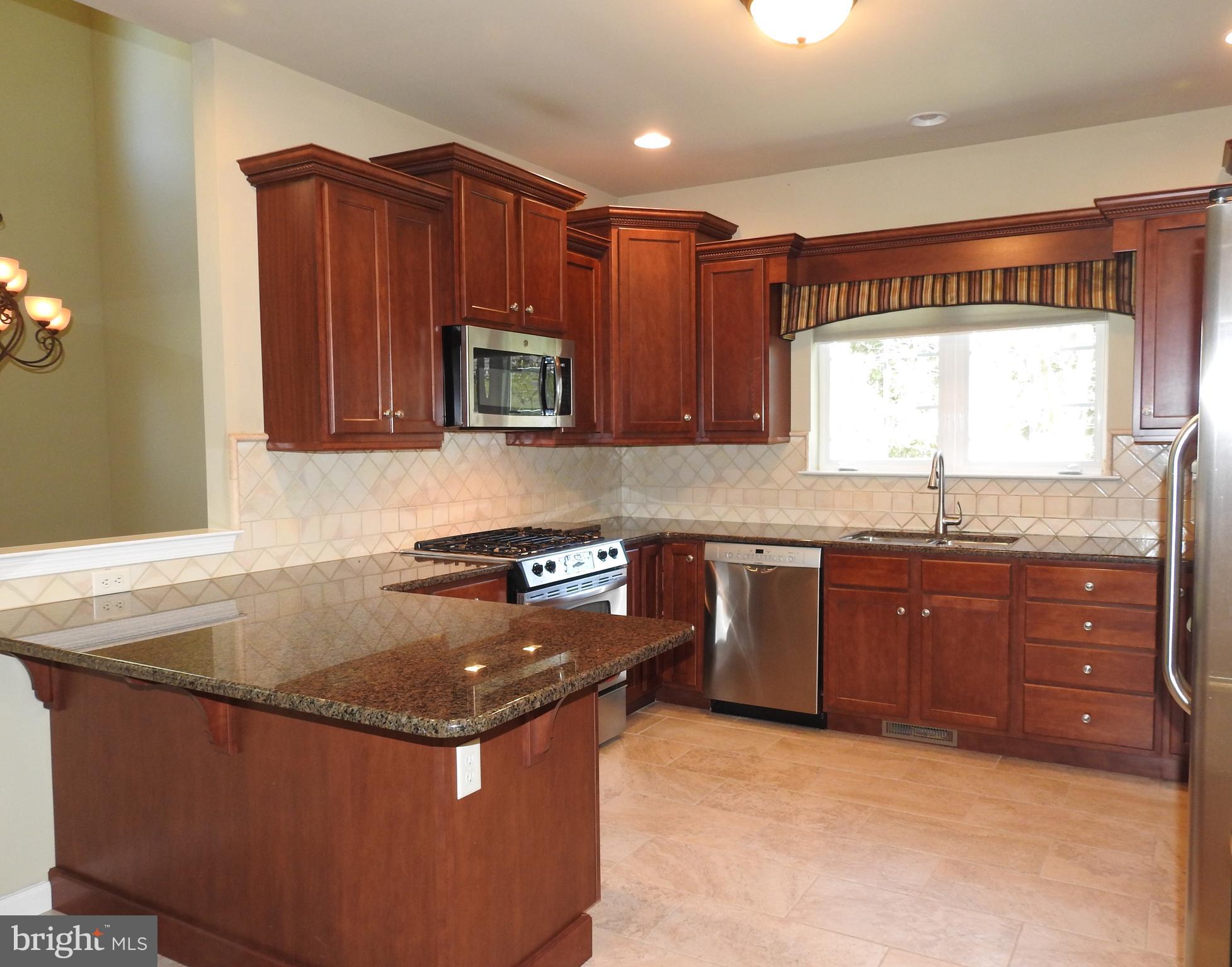 1807 SERENE WAY