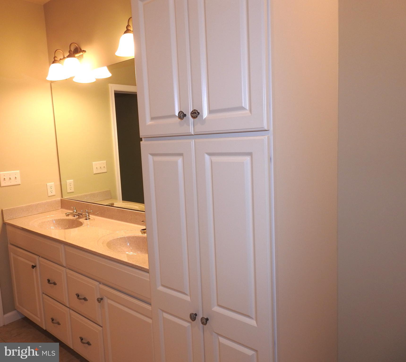 REGENTS PARK - Residential