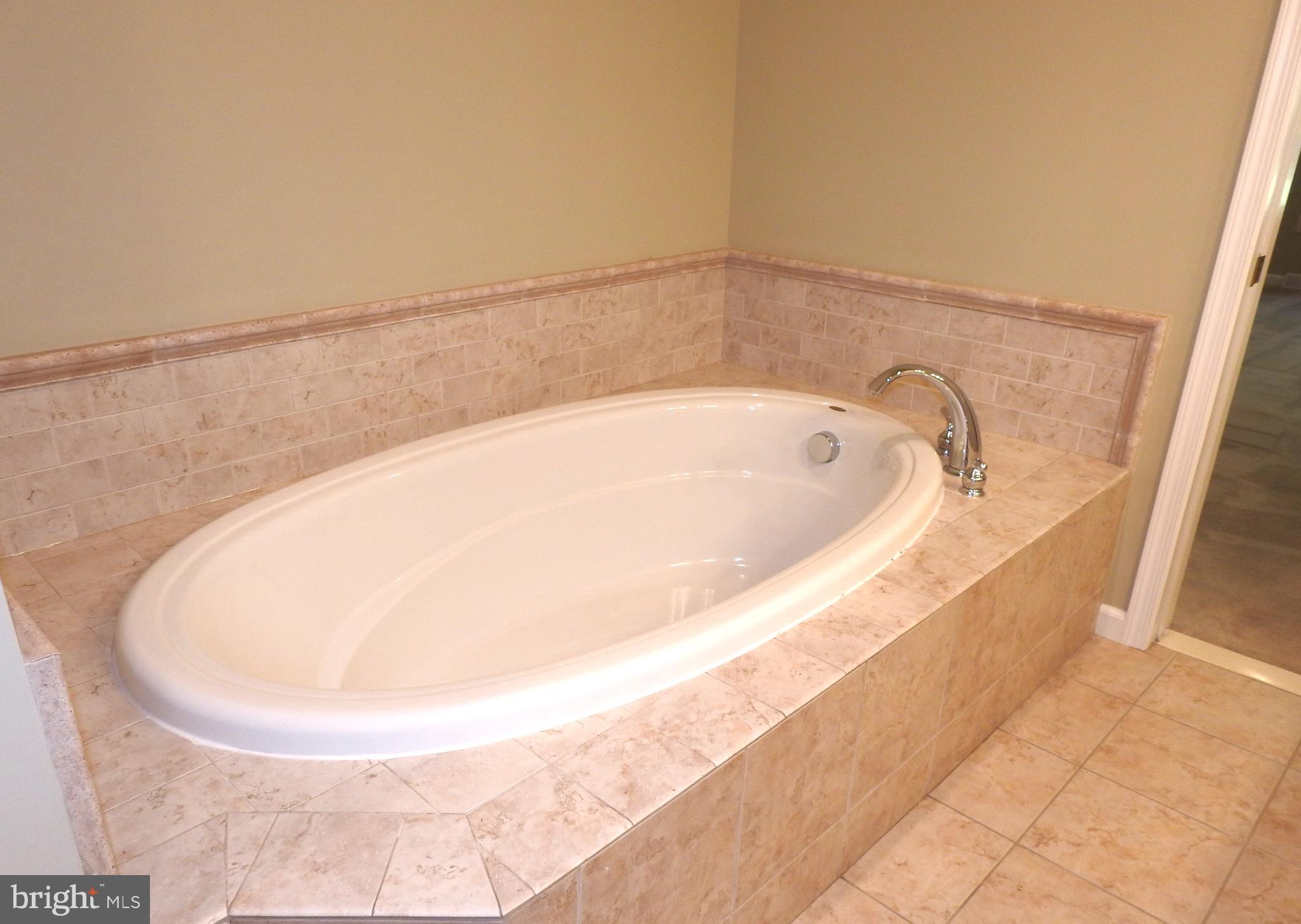 REGENTS PARK - Residential