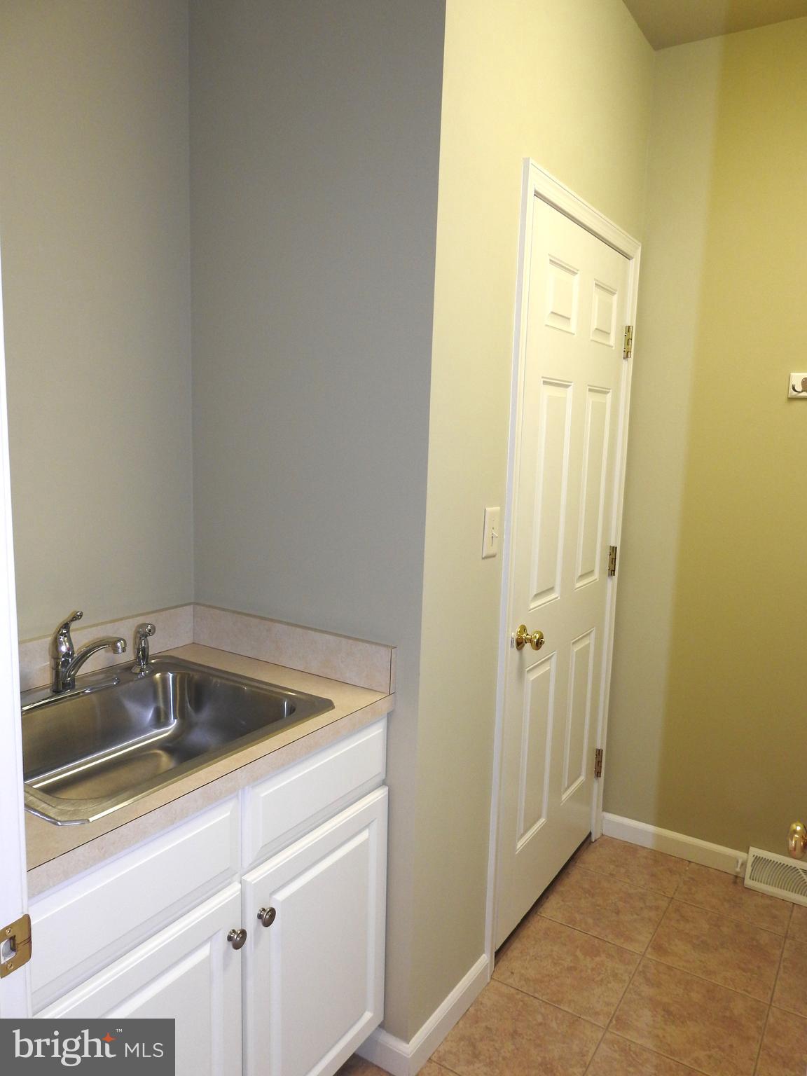 REGENTS PARK - Residential