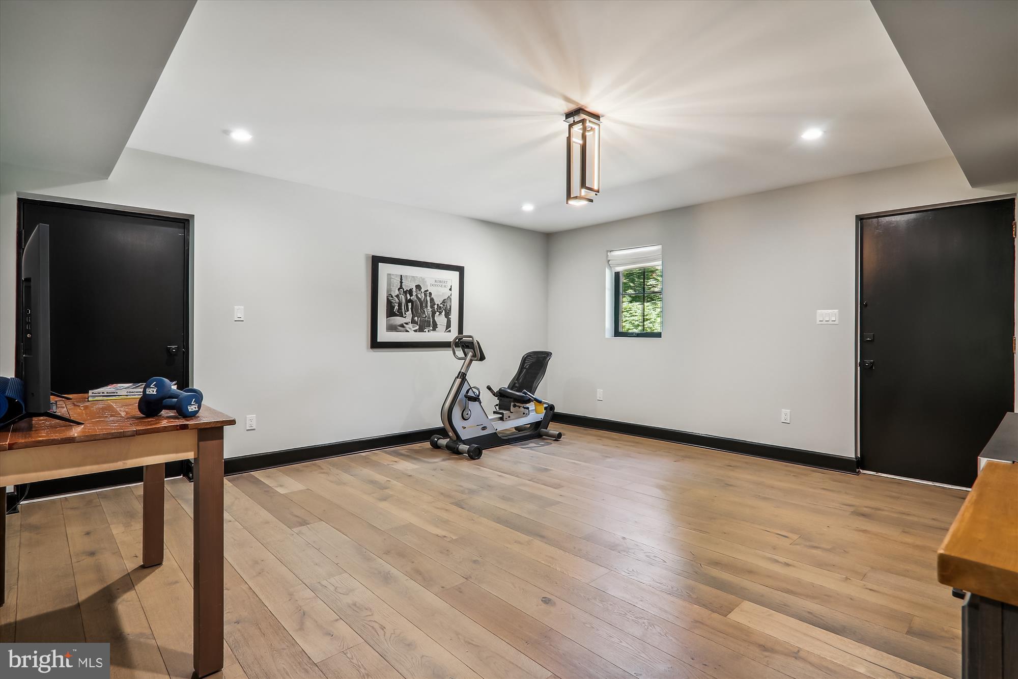 BANNOCKBURN ESTATES - Residential