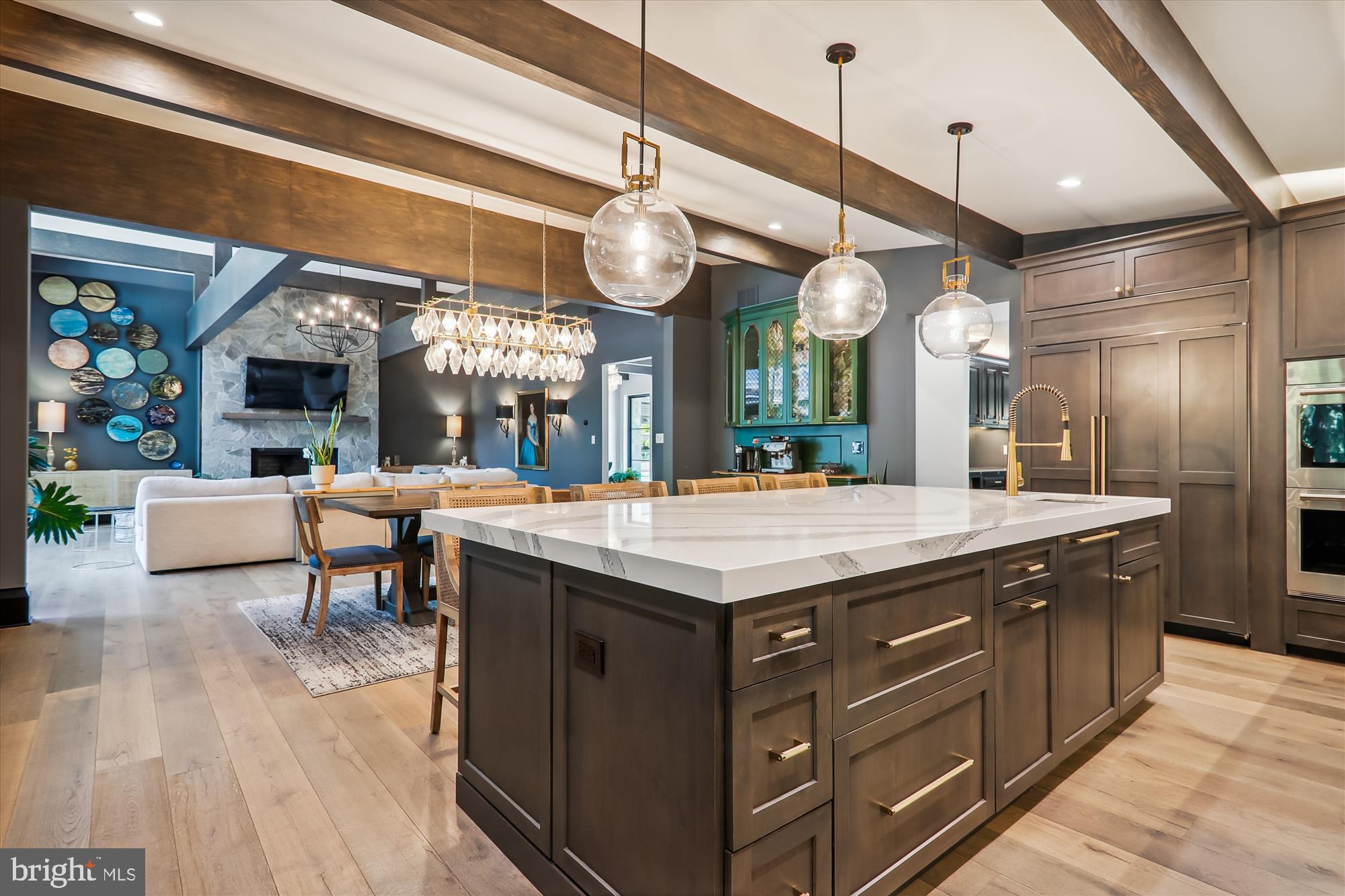 BANNOCKBURN ESTATES - Residential