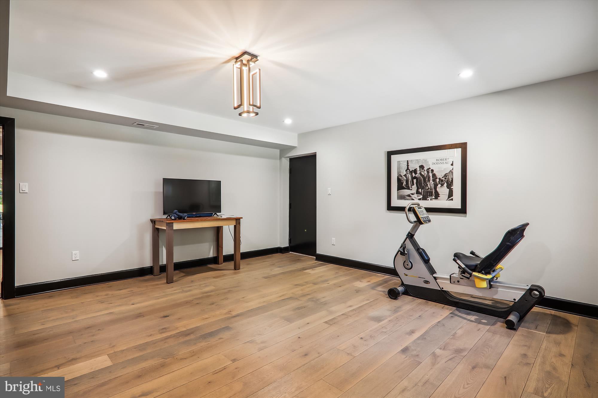 BANNOCKBURN ESTATES - Residential