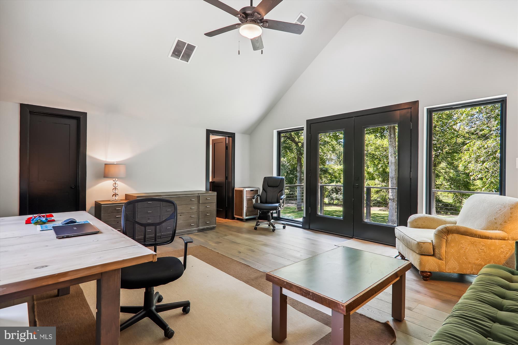 BANNOCKBURN ESTATES - Residential