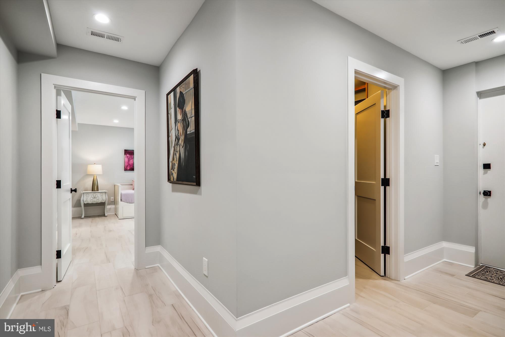 BANNOCKBURN ESTATES - Residential