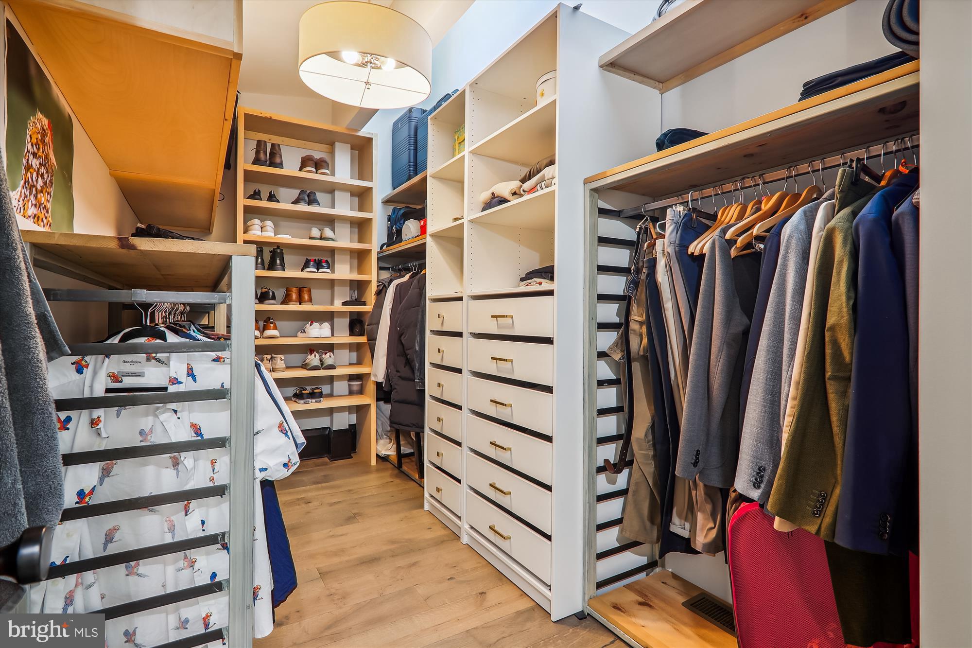 BANNOCKBURN ESTATES - Residential