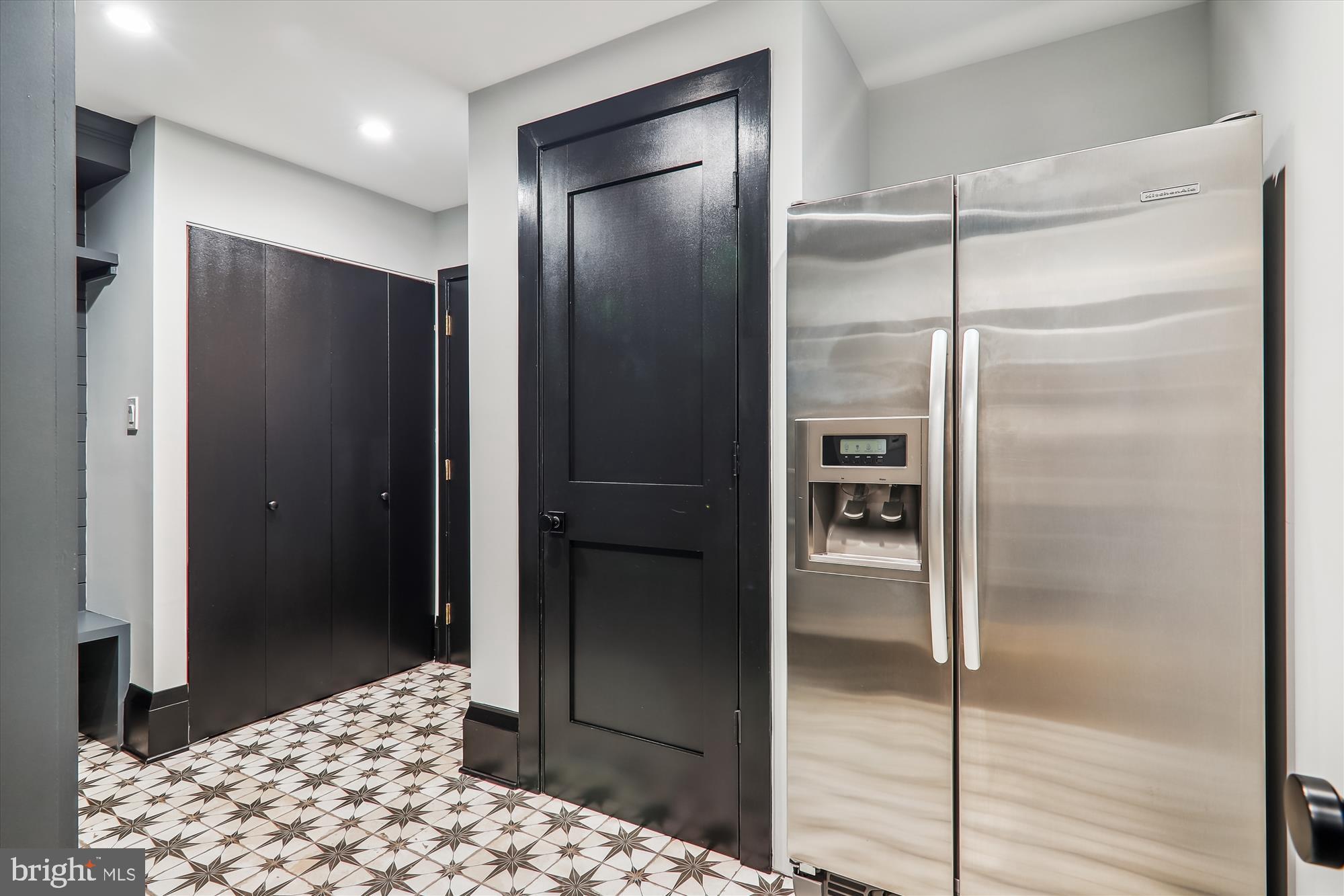 BANNOCKBURN ESTATES - Residential