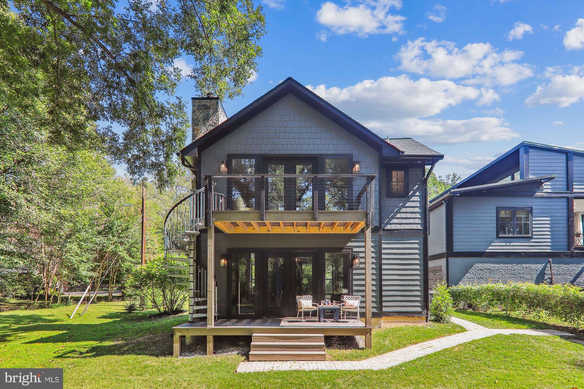 BANNOCKBURN ESTATES - Residential