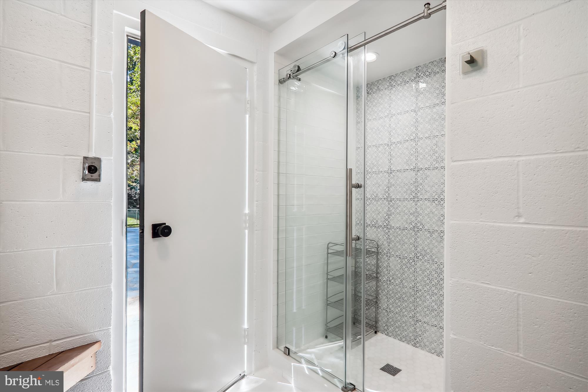 BANNOCKBURN ESTATES - Residential