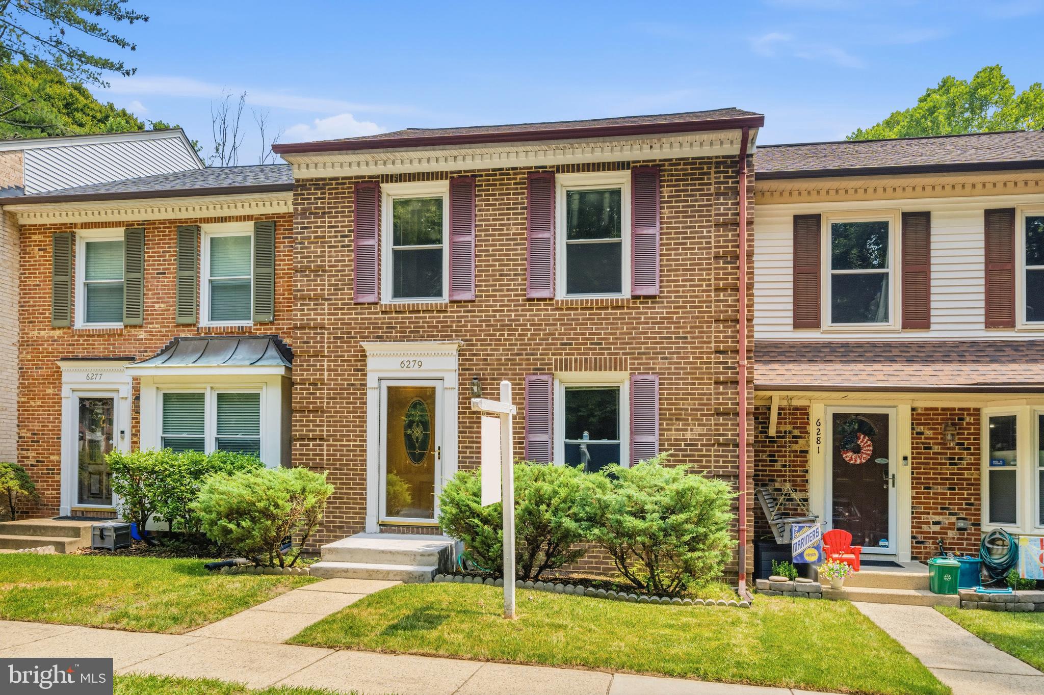 6279 KERRYDALE DRIVE