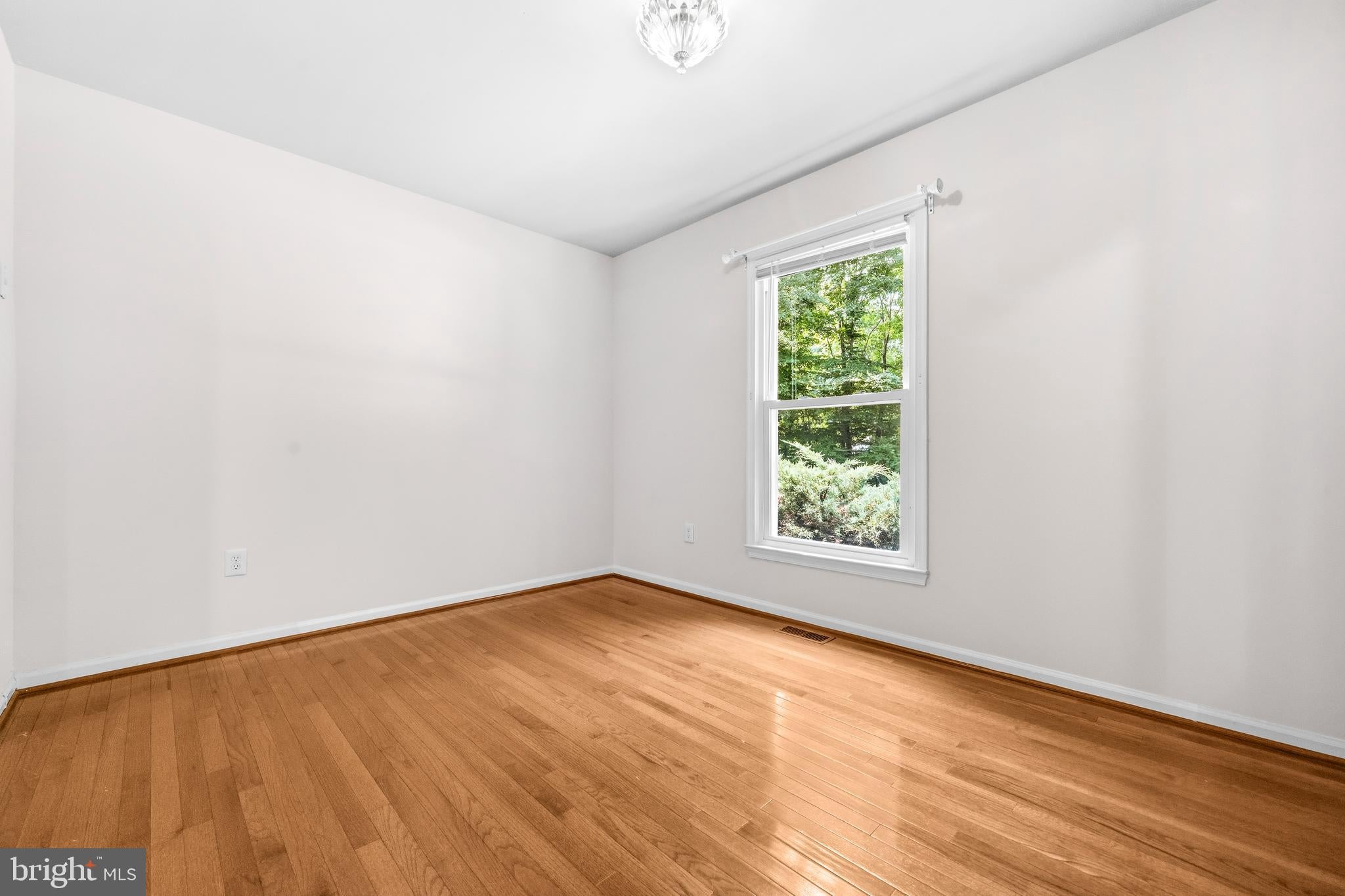 6279 KERRYDALE DRIVE