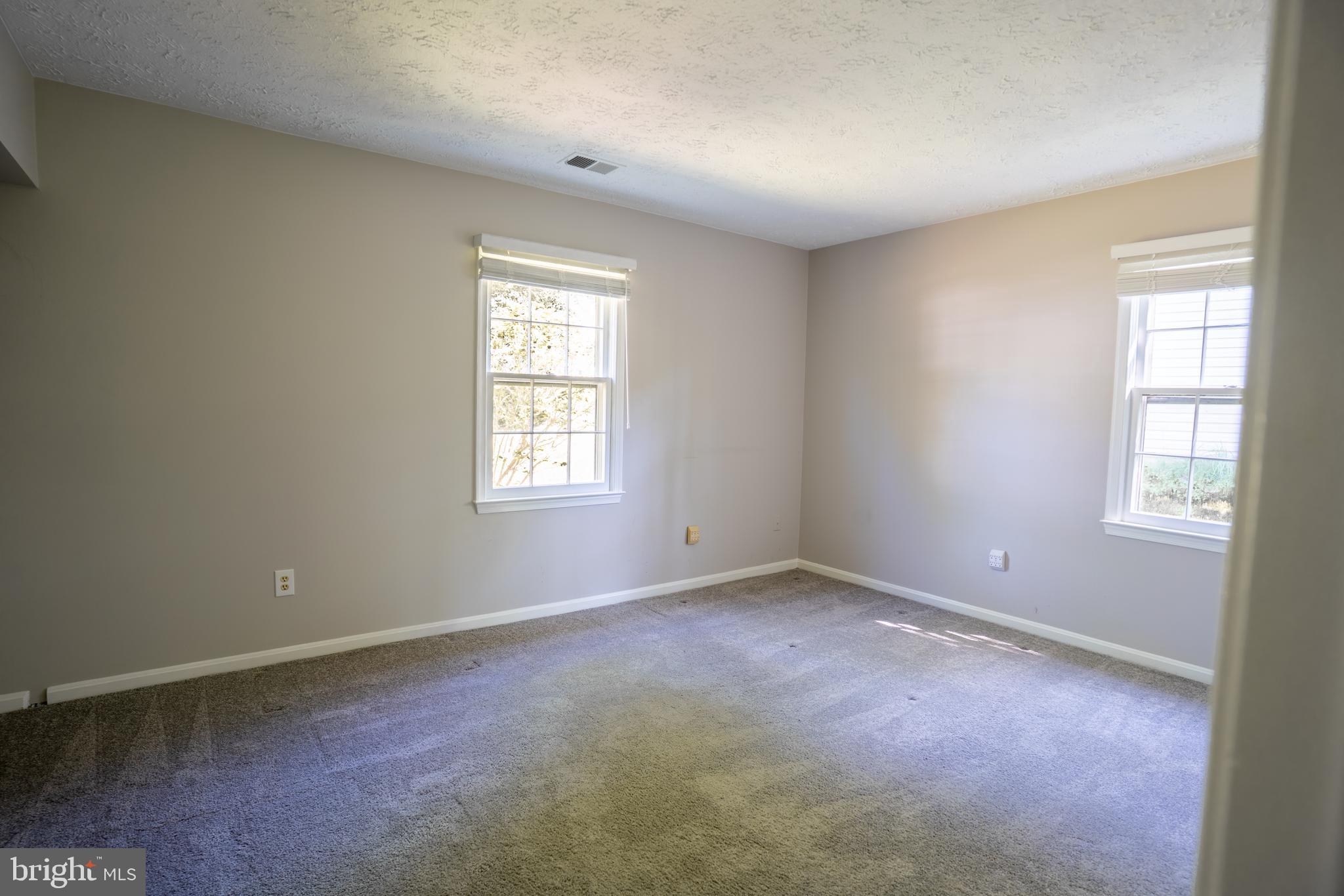 SENTRY WOODS - Residential