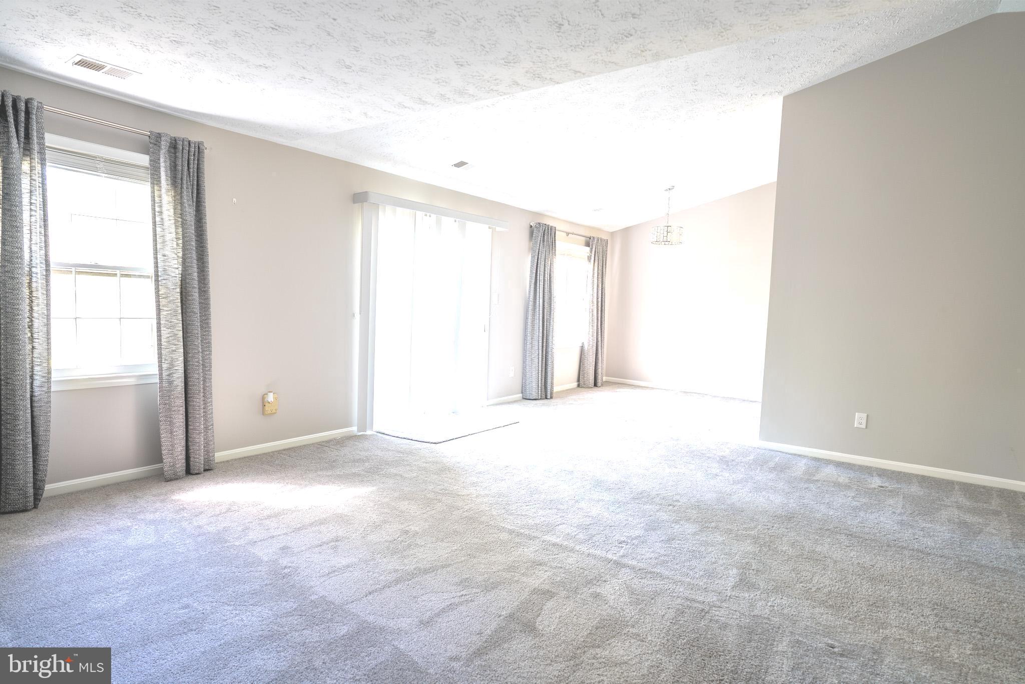 SENTRY WOODS - Residential