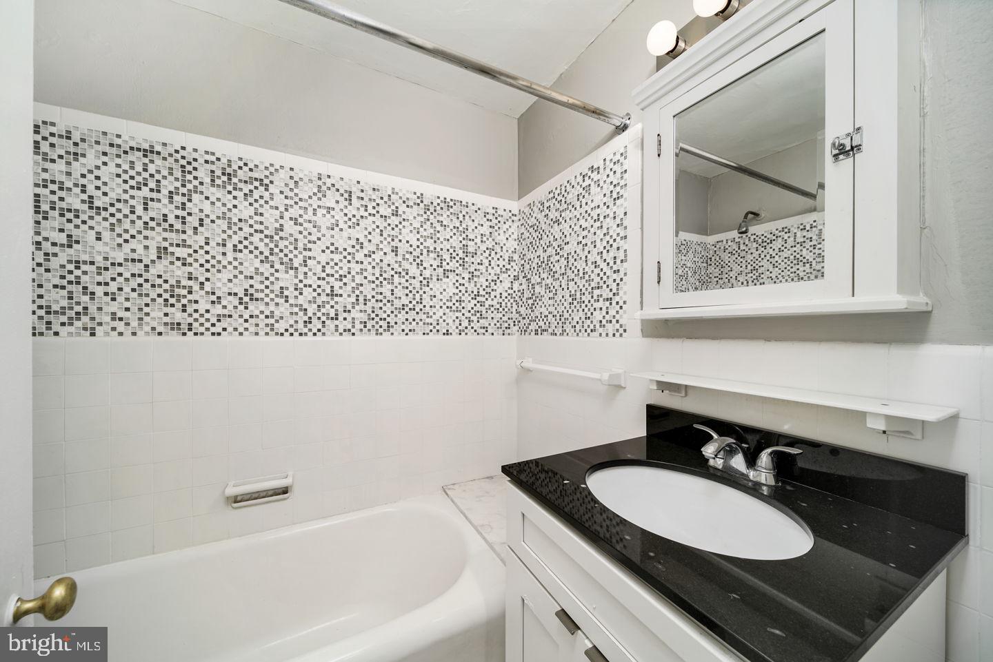 RITTENHOUSE SQUARE - Residential Lease