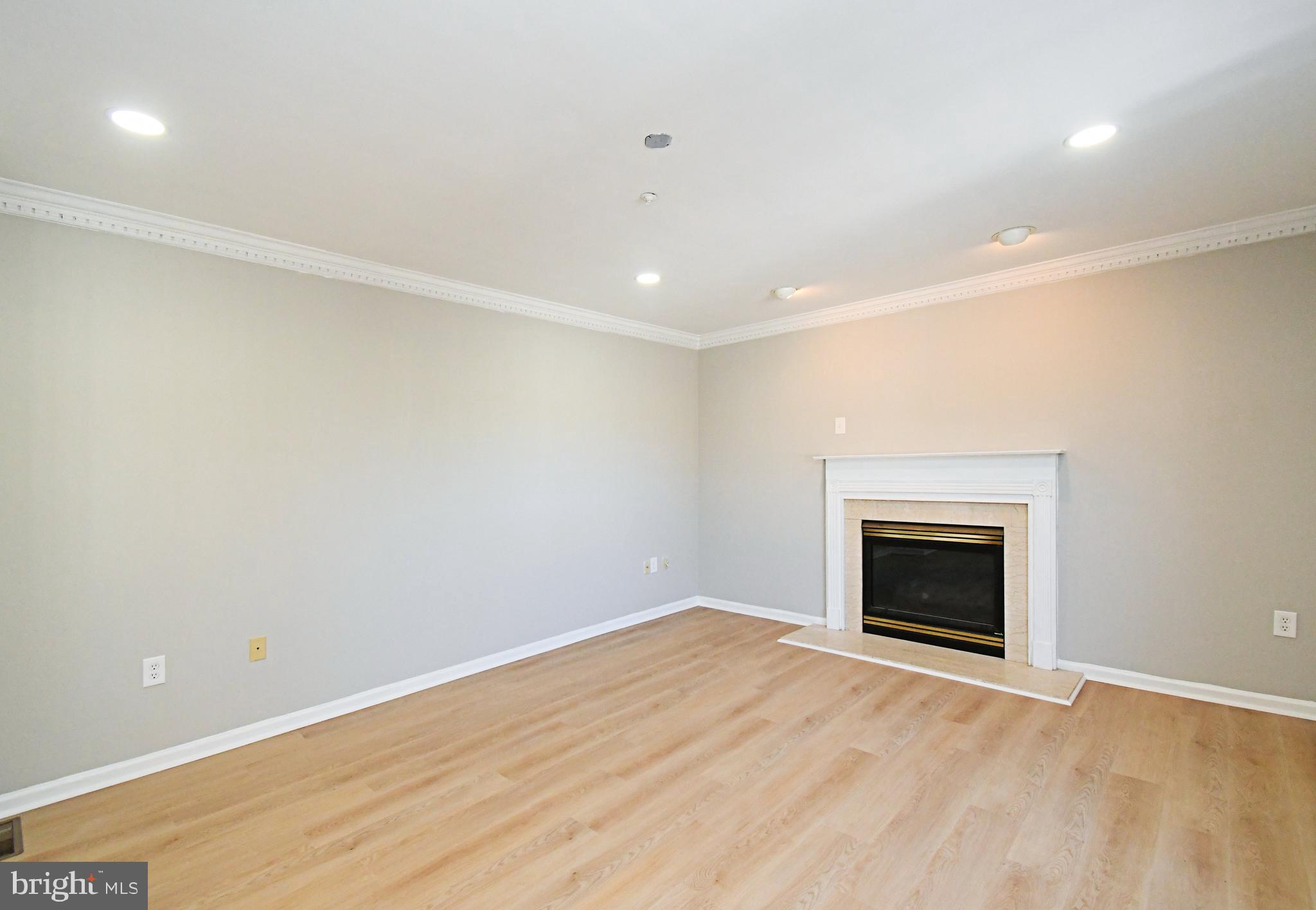 HAMMERSMITH FARM - Residential