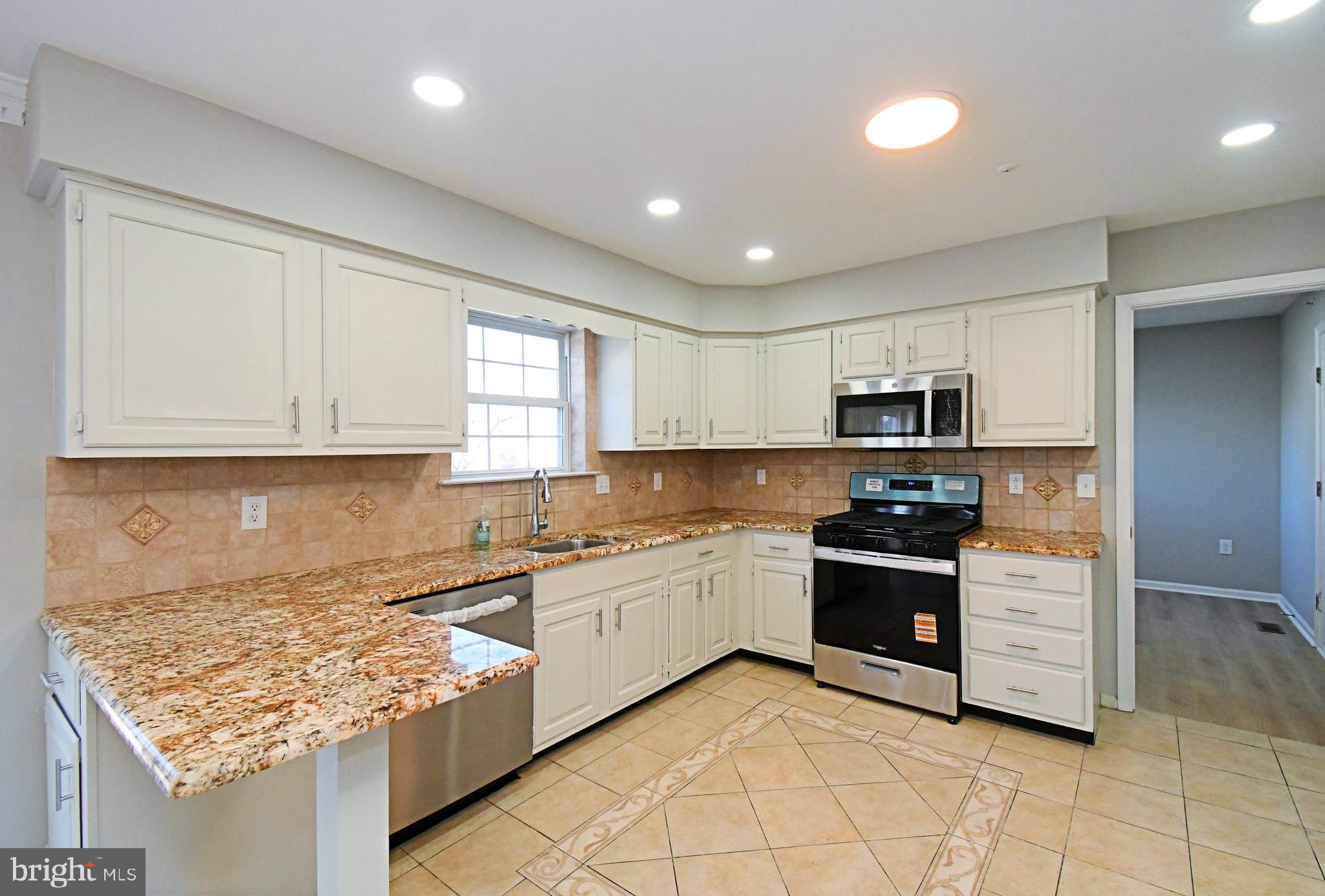 HAMMERSMITH FARM - Residential