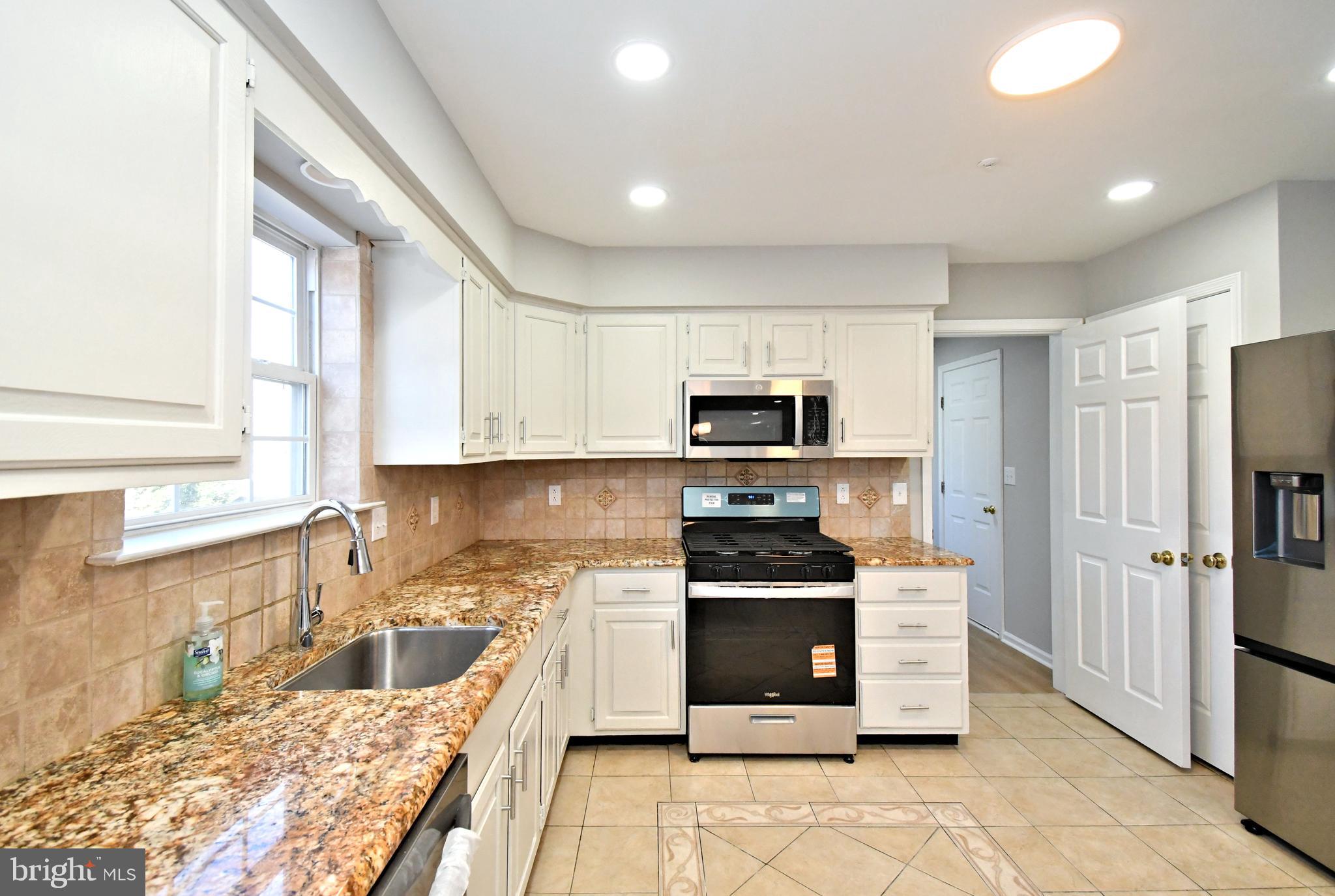 HAMMERSMITH FARM - Residential