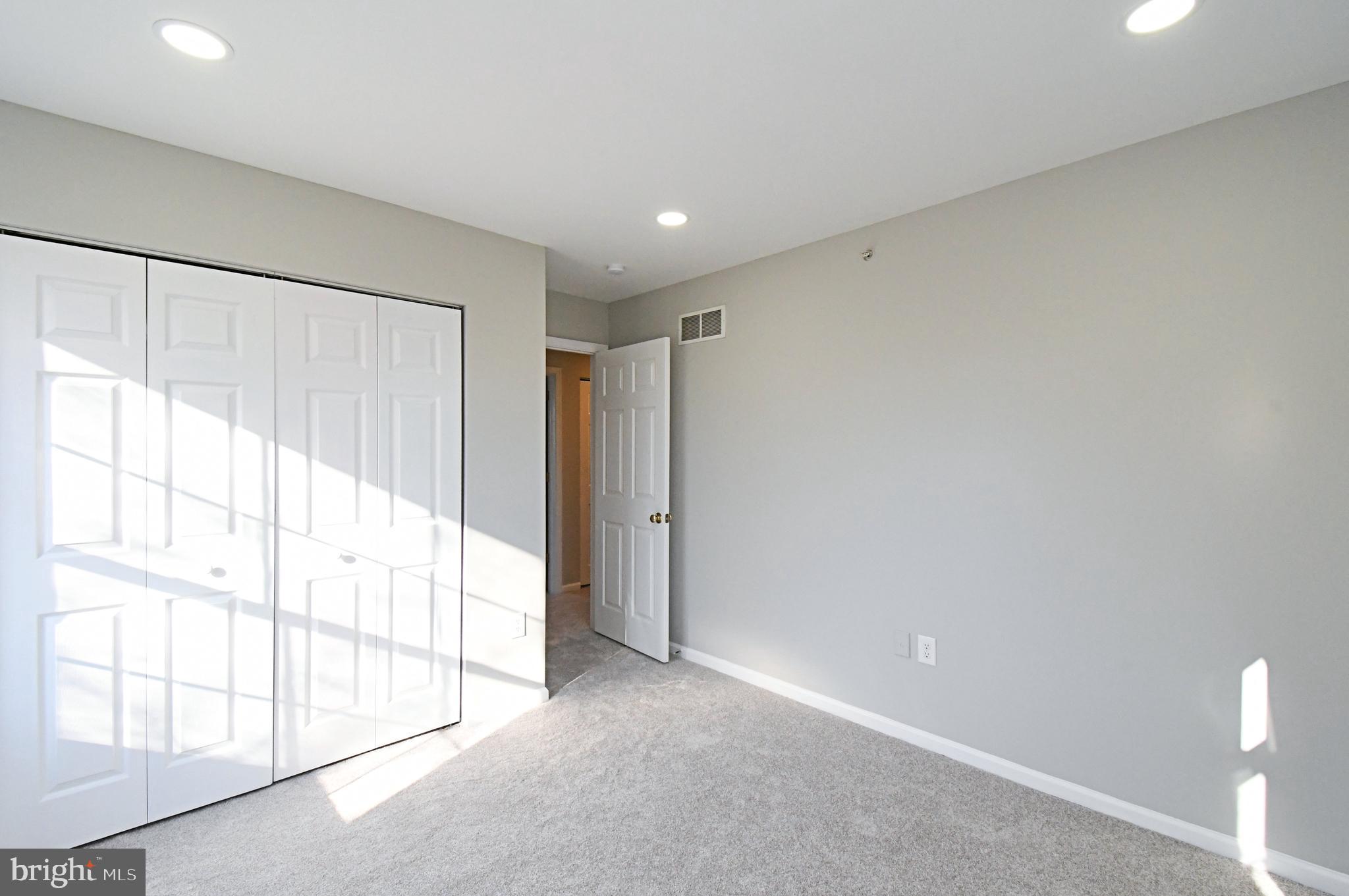 HAMMERSMITH FARM - Residential