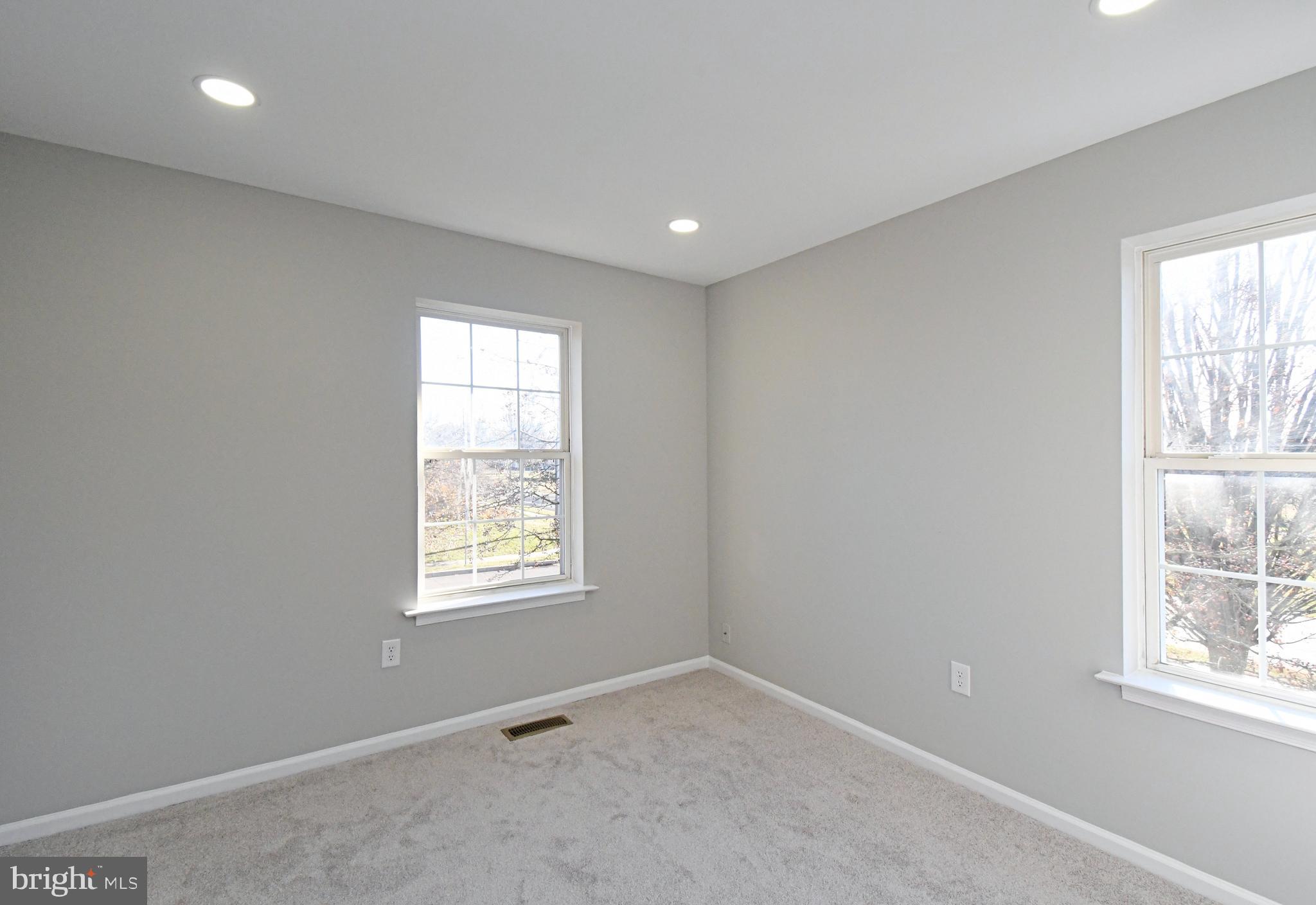 HAMMERSMITH FARM - Residential