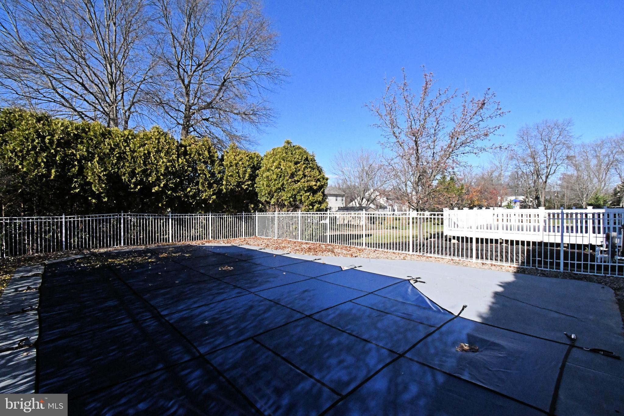 HAMMERSMITH FARM - Residential