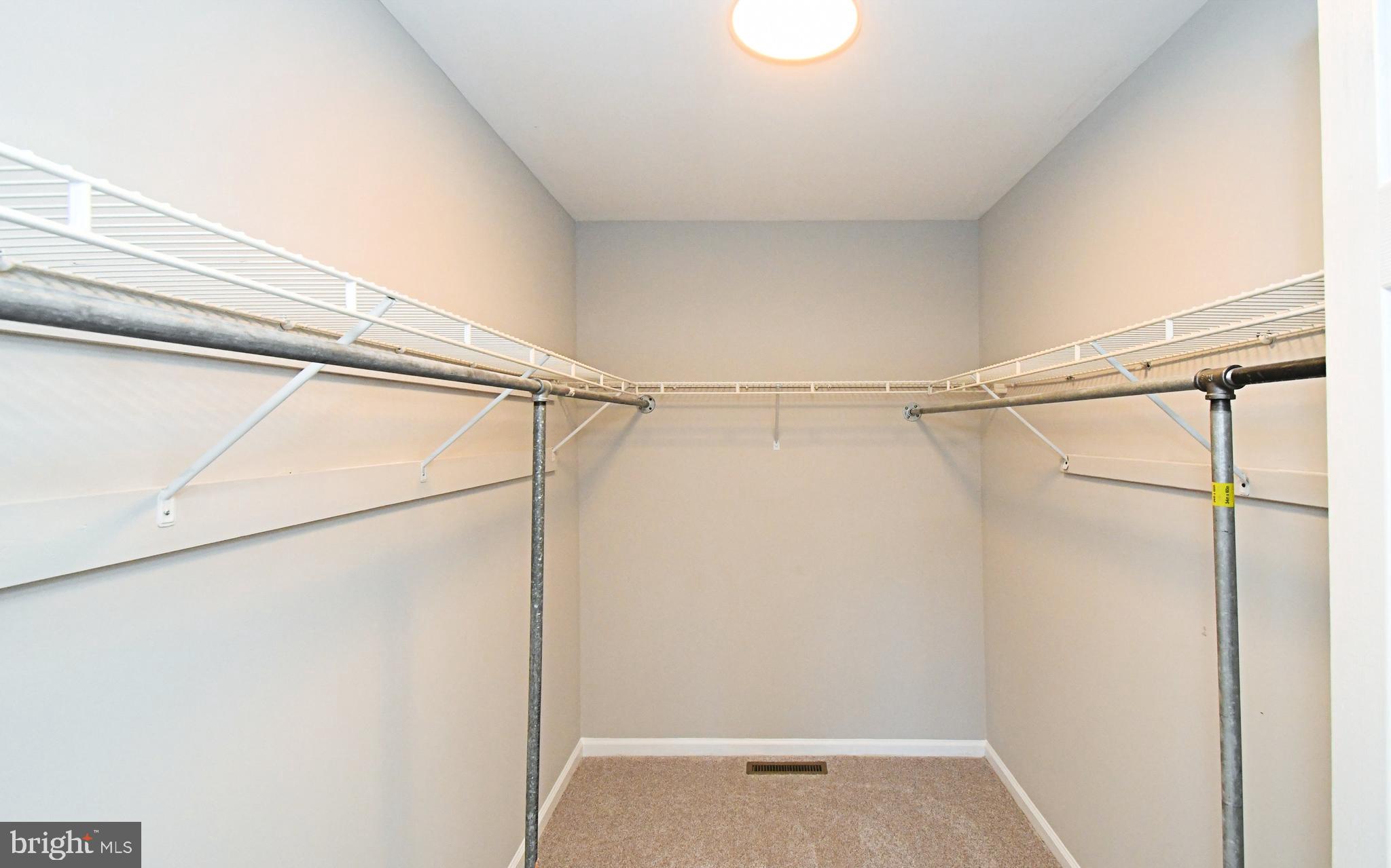 HAMMERSMITH FARM - Residential