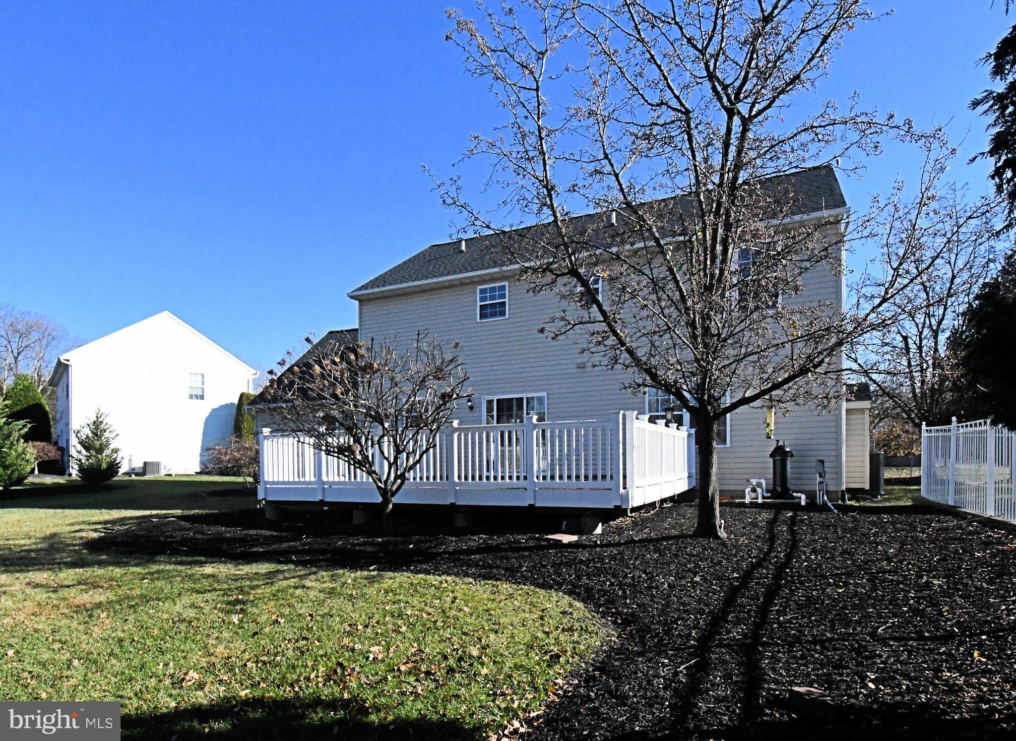 HAMMERSMITH FARM - Residential