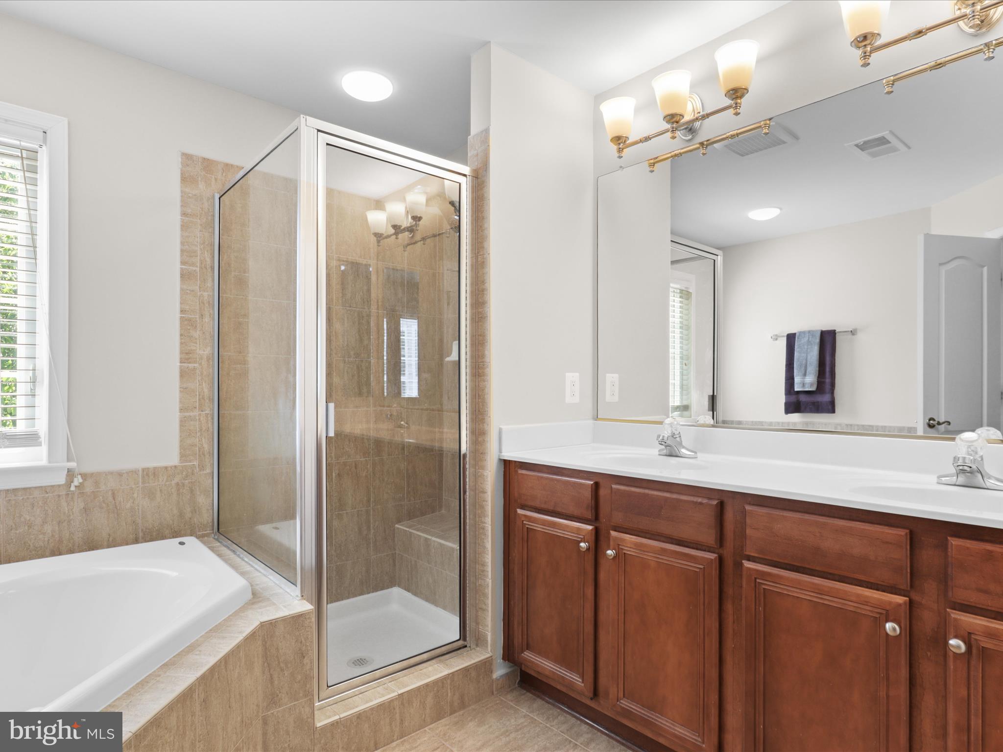 BROADLANDS SOUTH - Residential