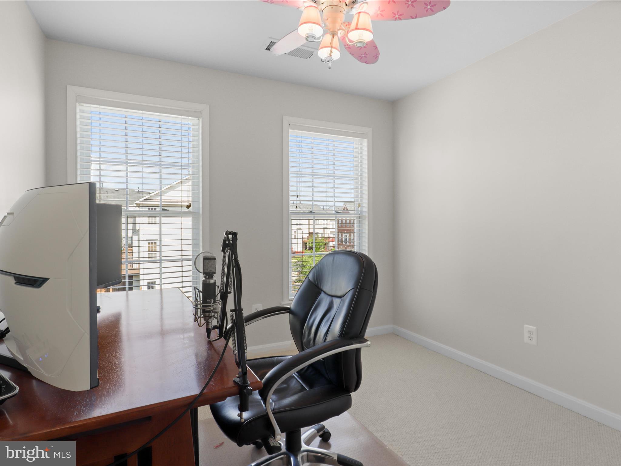 BROADLANDS SOUTH - Residential