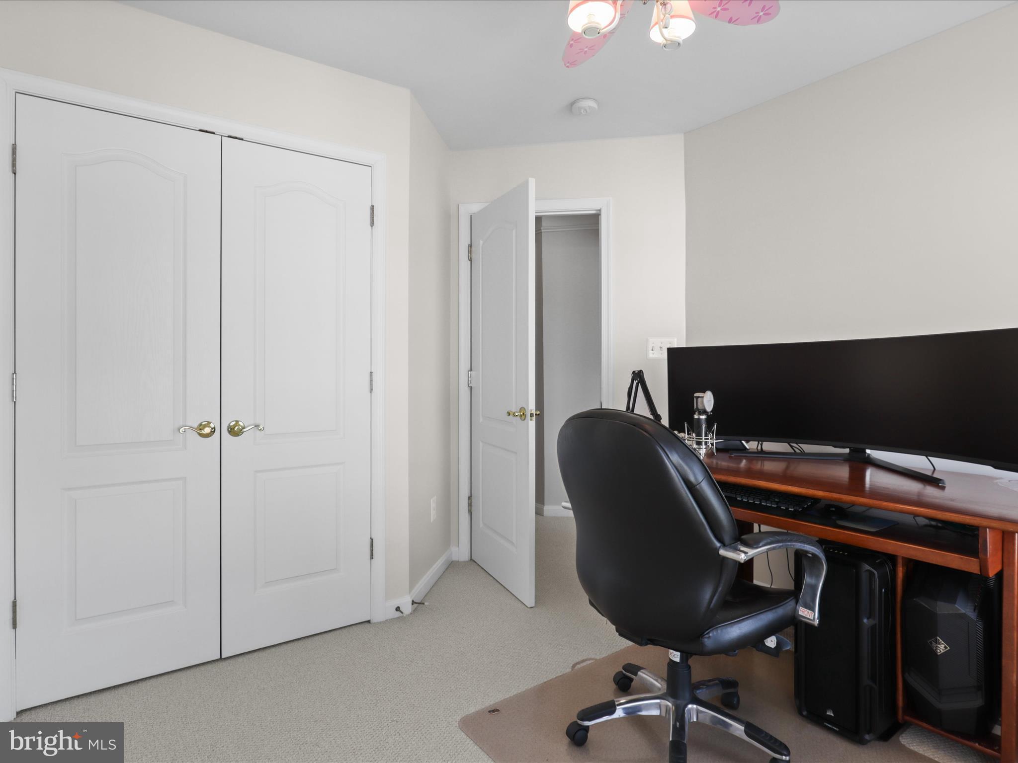 BROADLANDS SOUTH - Residential