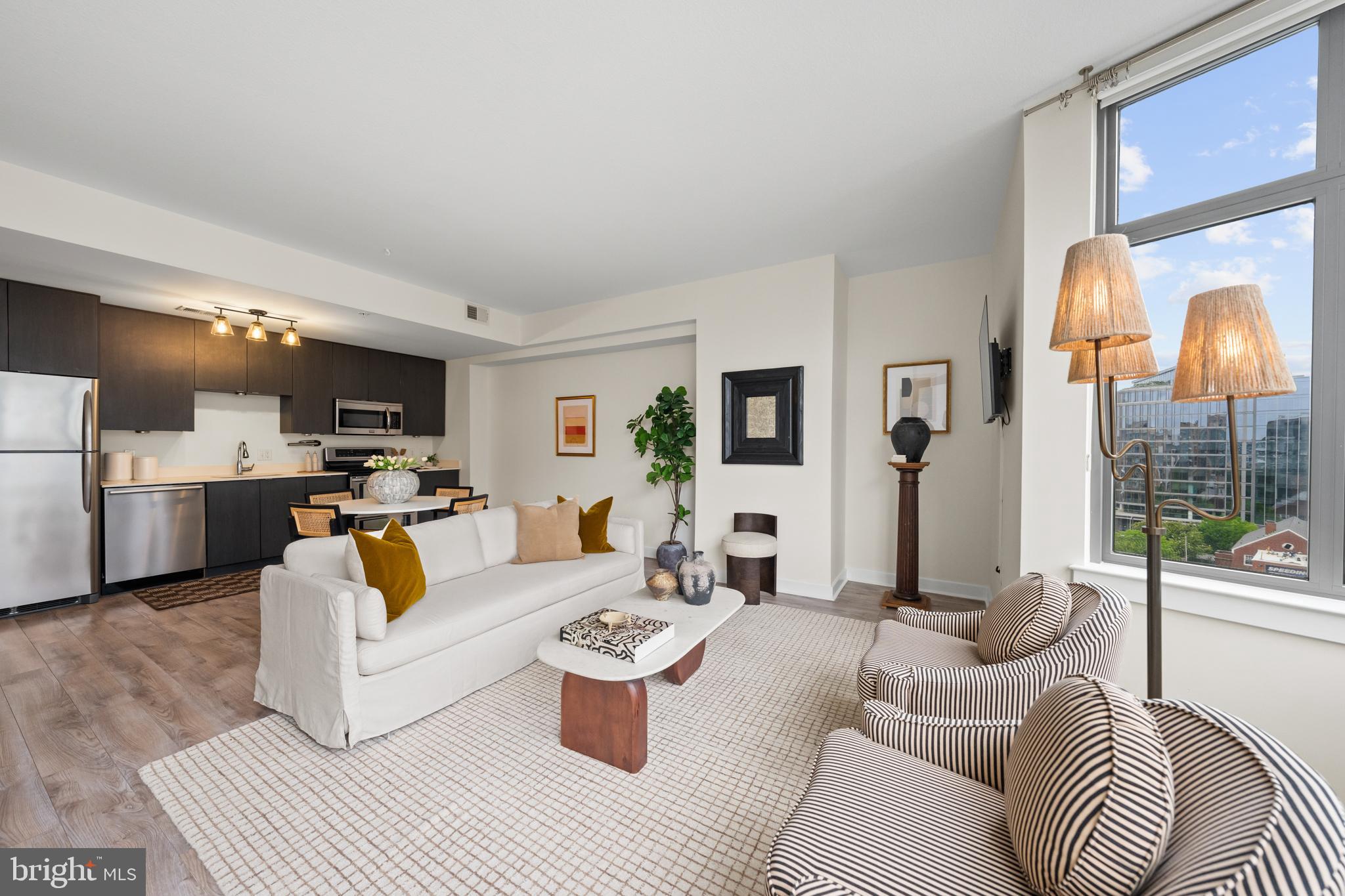 460 NEW YORK NW 802