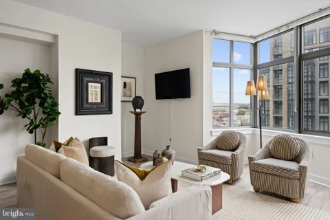 460 New York Ave NW Unit 802, Washington, DC 20001 - #: DCDC2272370