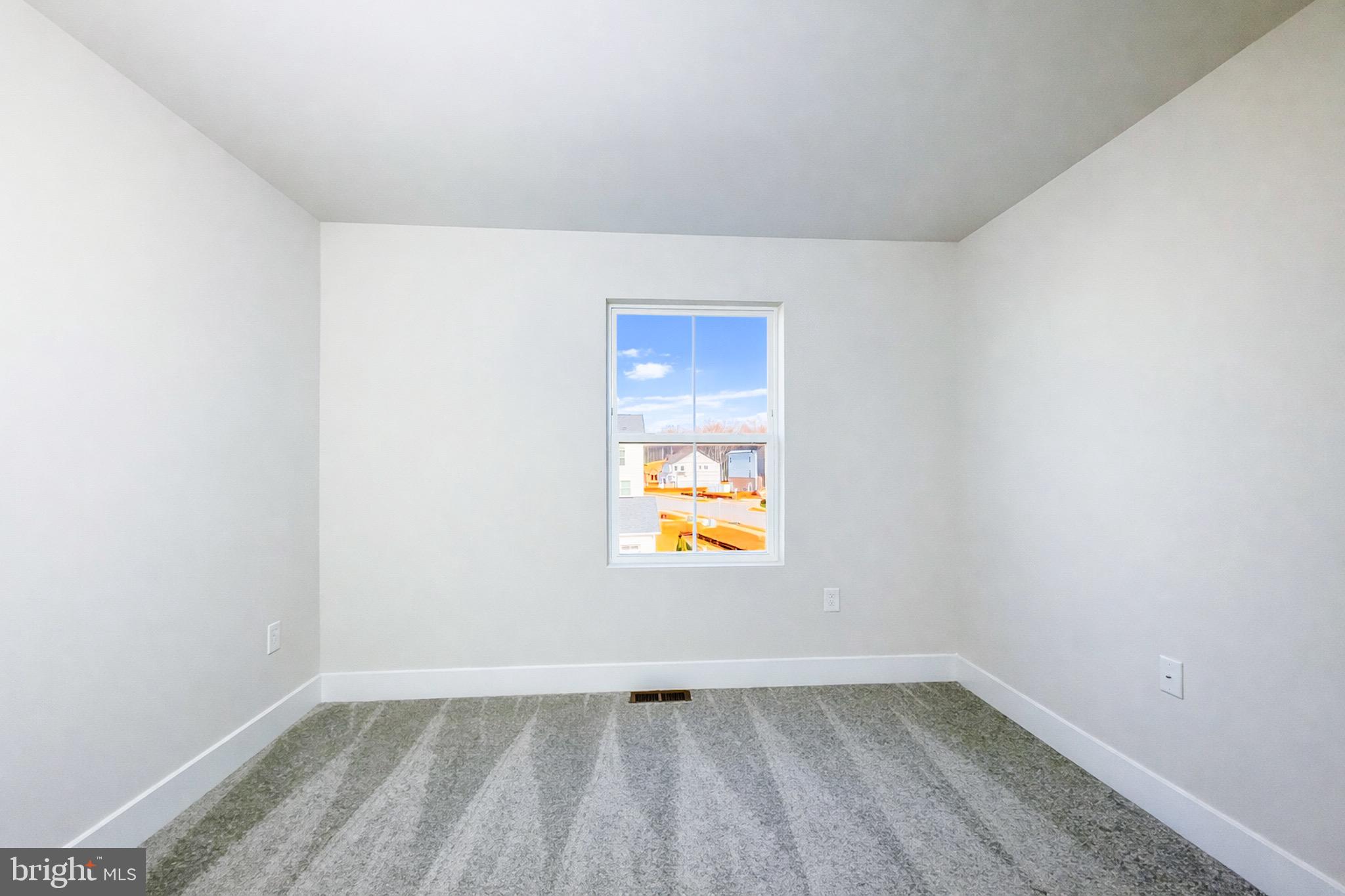 WHITE PLAINS - Residential