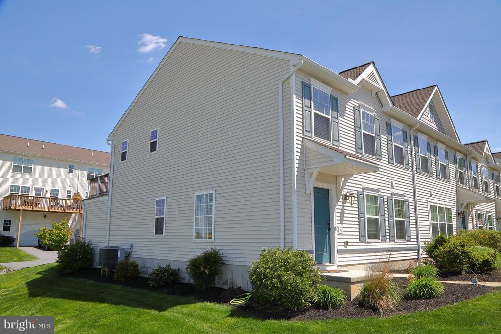 Photo of 311 Cabot Circle, Willow Street, PA 17584 (MLS # PALA2050534)